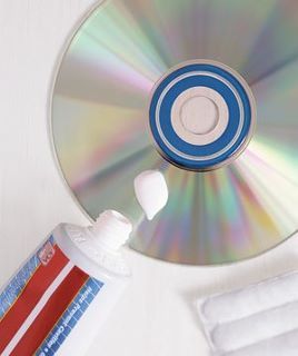 Using Toothpaste to Fix a DVD or CD